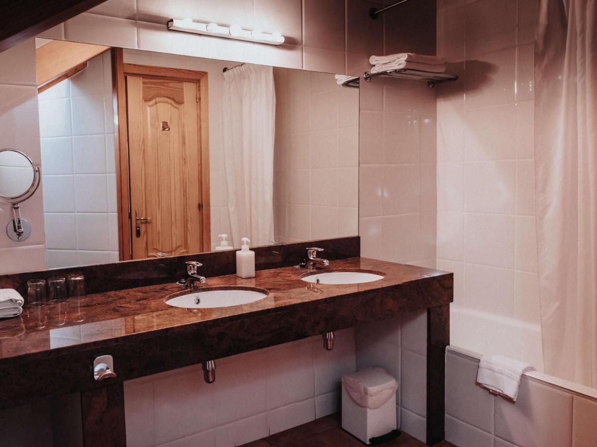 Hostal Les Fonts Castellar De N'Hug Εξωτερικό φωτογραφία