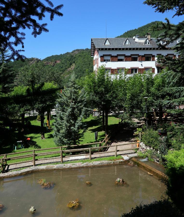 Hostal Les Fonts Castellar De N'Hug Εξωτερικό φωτογραφία