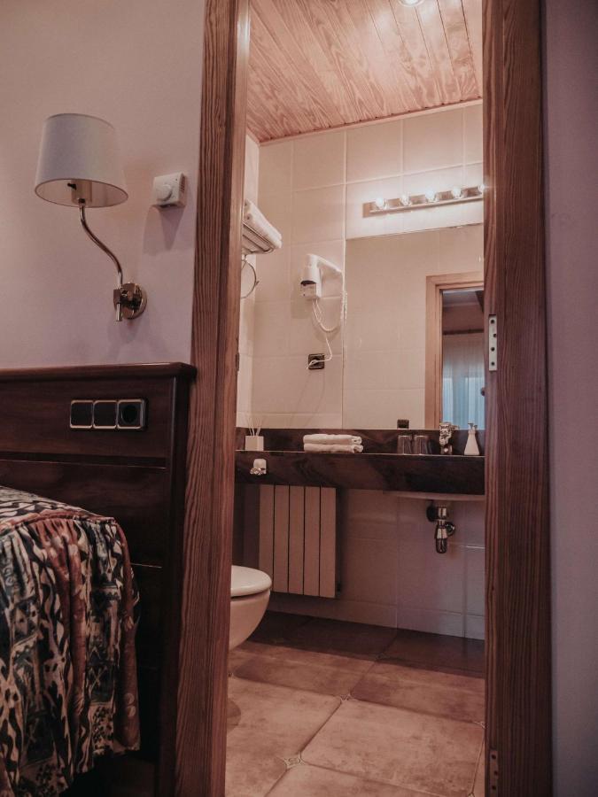 Hostal Les Fonts Castellar De N'Hug Εξωτερικό φωτογραφία